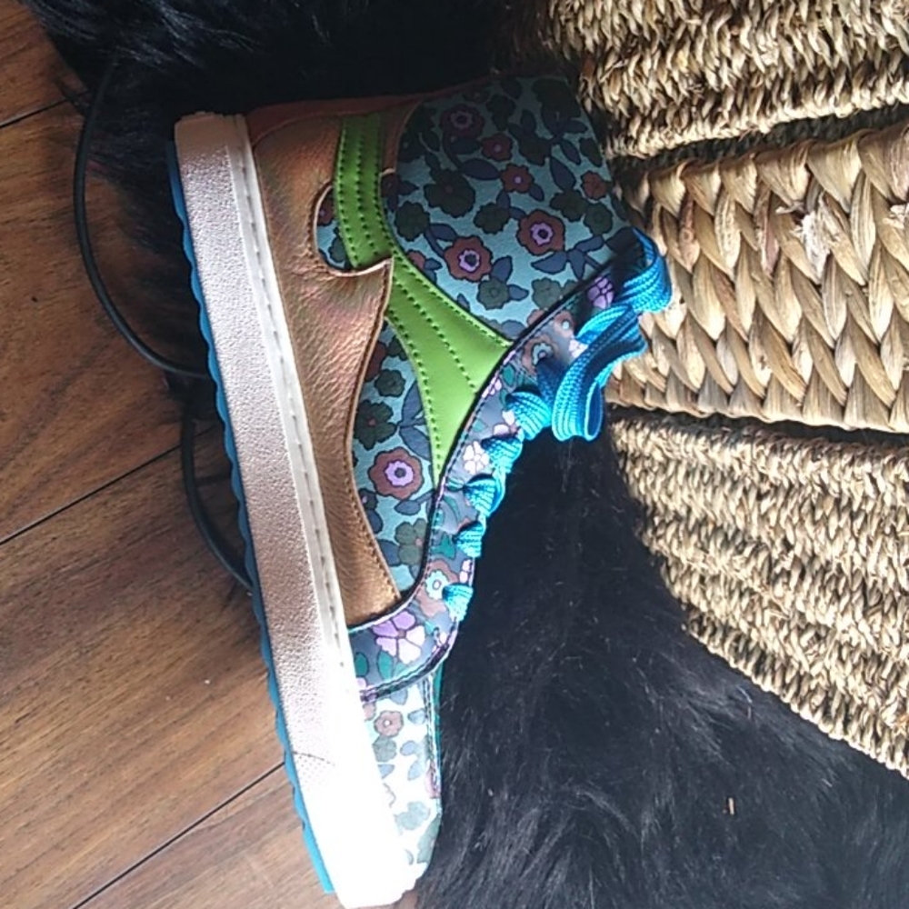 New! Coach Pointy Toe High Top Sneaker. Multicolor
